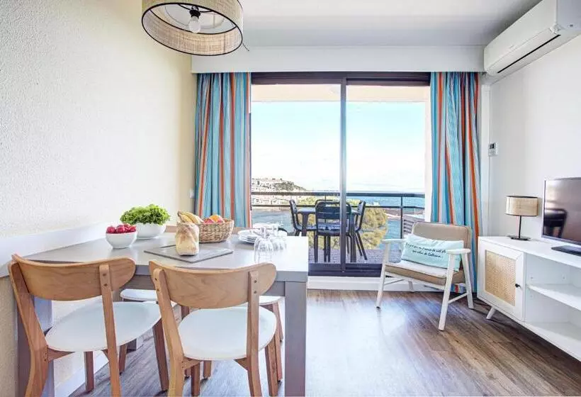 Superior studio with terrace, Residence Pierre & Vacances Les Balcons De Collioure