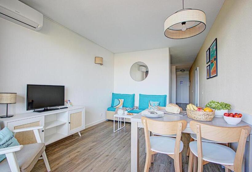 Superior studio with terrace, Residence Pierre & Vacances Les Balcons De Collioure