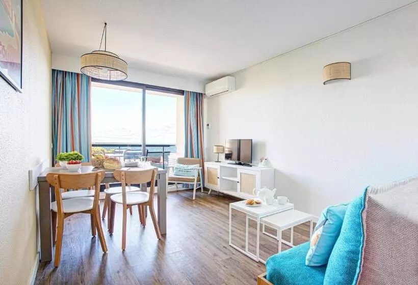 Superior studio with terrace, Residence Pierre & Vacances Les Balcons De Collioure