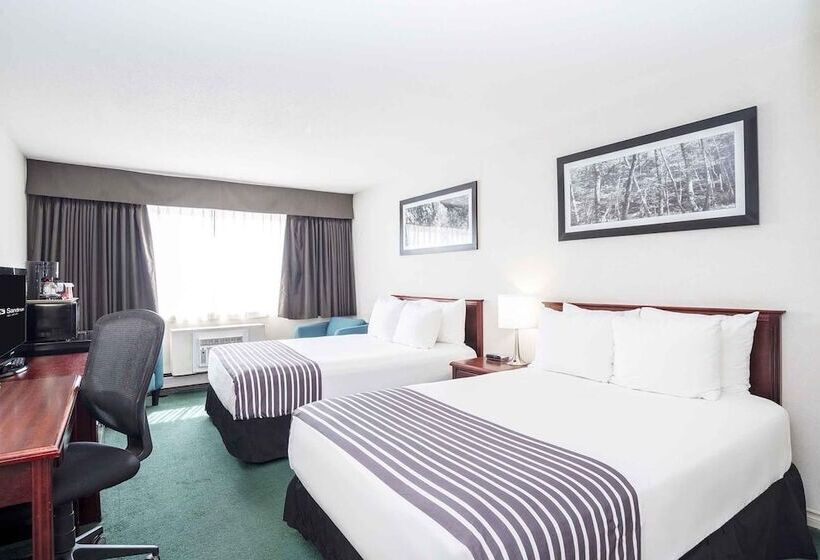 带2个双人床的标准工作室, Sandman Inn Smithers