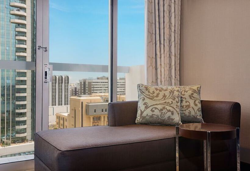اتاق کلاب, Sheraton Dubai Creek Hotel & Towers