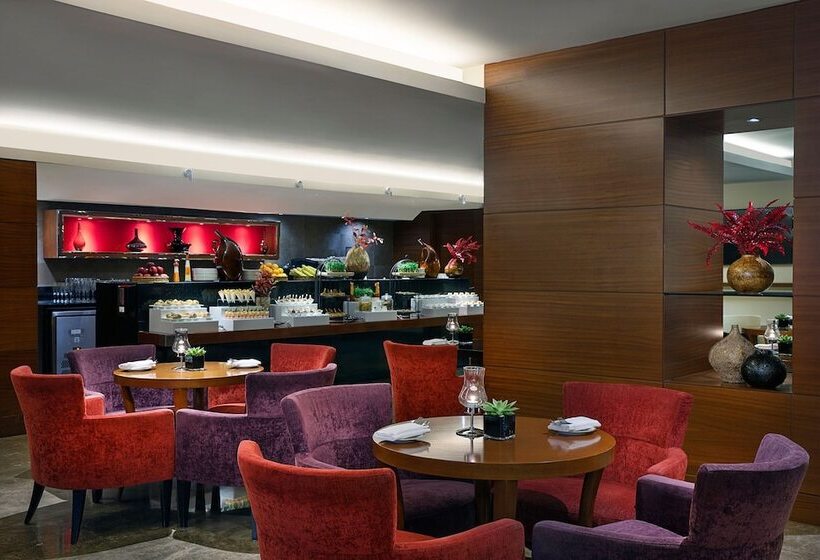 Президентский Люкс, Sheraton Dubai Creek Hotel & Towers