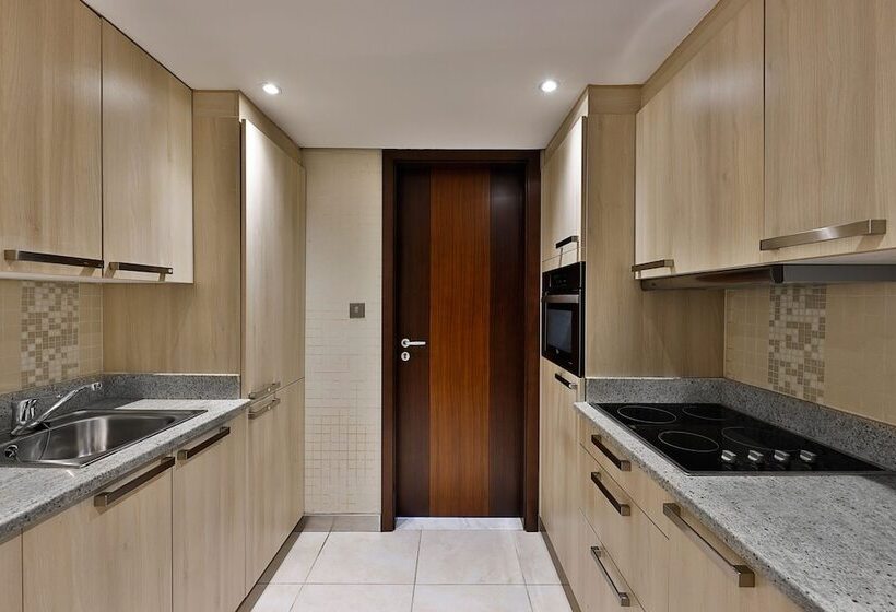 سوئیت پرزیدنت, Sheraton Dubai Creek Hotel & Towers