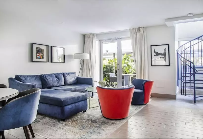 بانگلوی استاندارد, The Sagamore Hotel South Beach