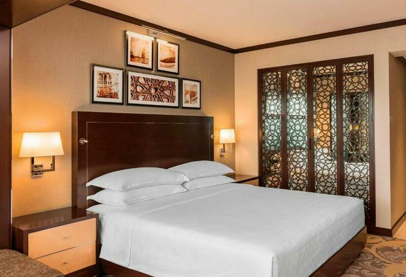 Club Room King Bed, Sheraton Dubai Creek Hotel & Towers