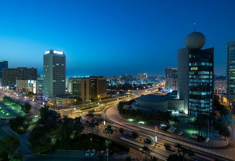 Номер Клуб, Sheraton Dubai Creek Hotel & Towers