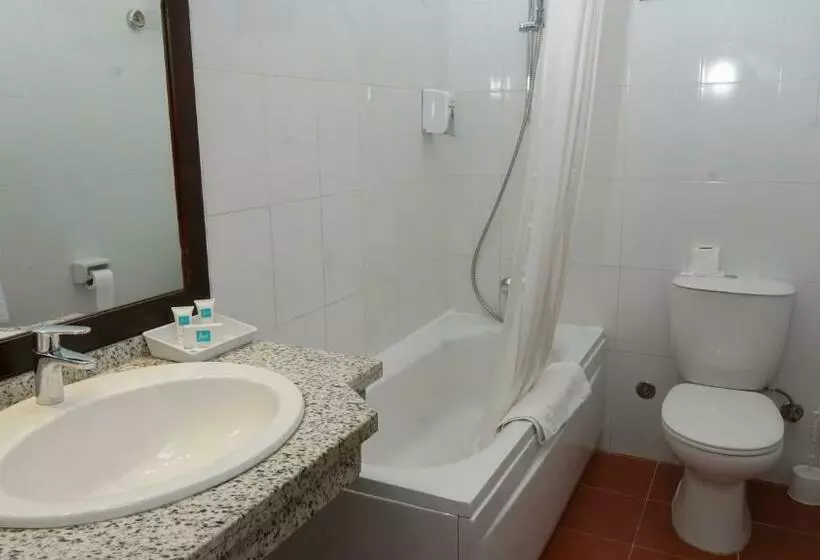 Economy Room