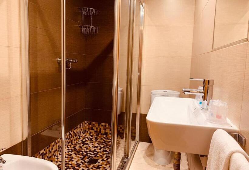 اتاق عادی, Arriadh