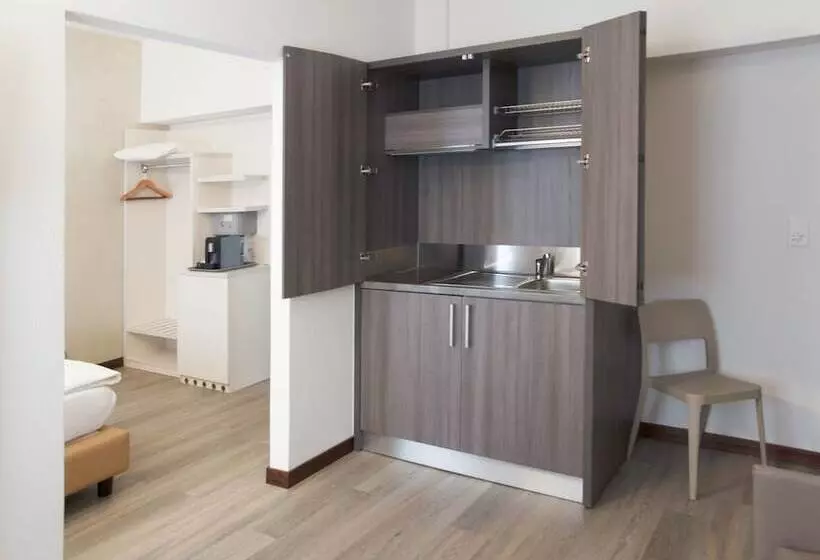 استودیوی استاندارد, Acquarello Swiss Quality