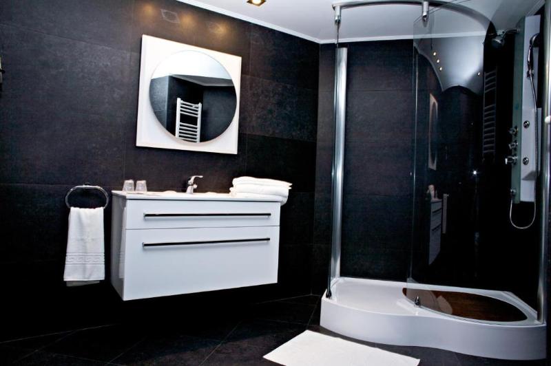 اتاق استاندارد, B&b Hotel Ferrara