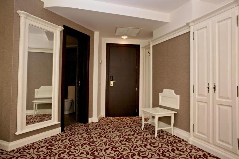 اتاق استاندارد, B&b Hotel Ferrara