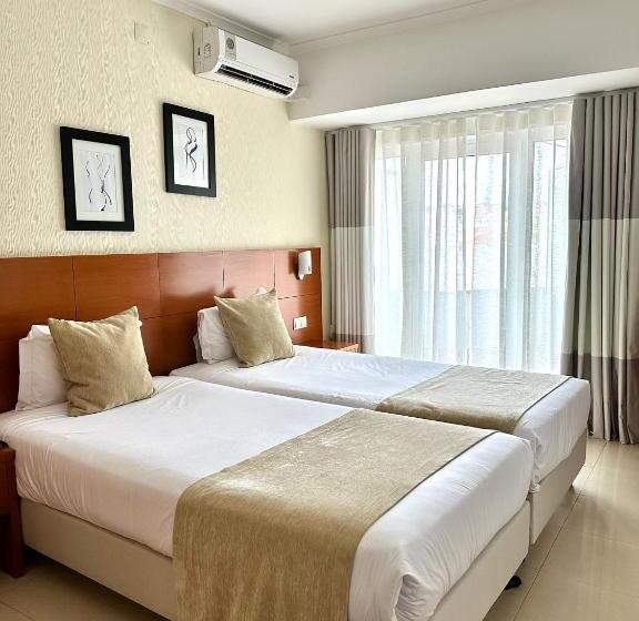 חדר סטנדרט, Europeia