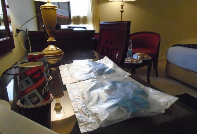 اتاق سوپریور, Grand Pyramids