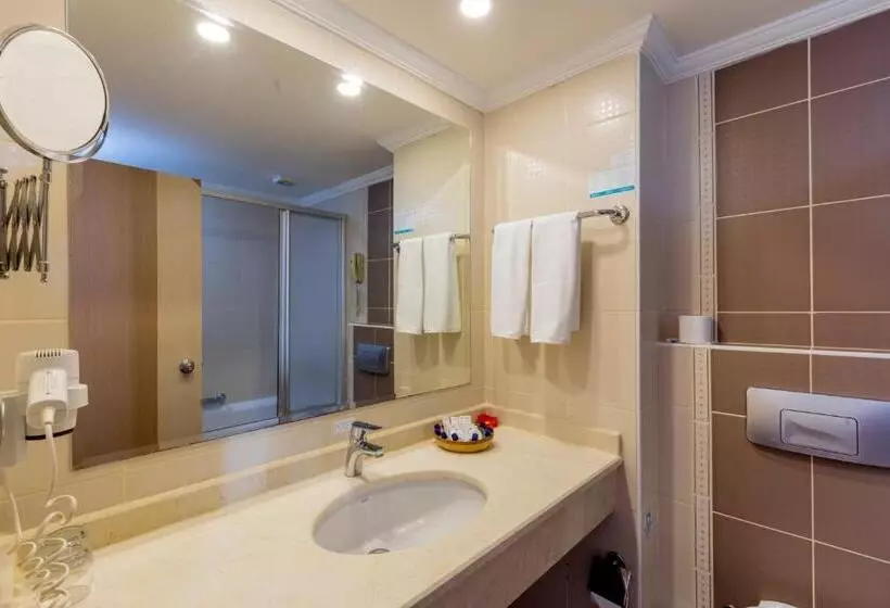 اتاق استاندارد با چشمانداز دریا, Holiday Garden Resort
