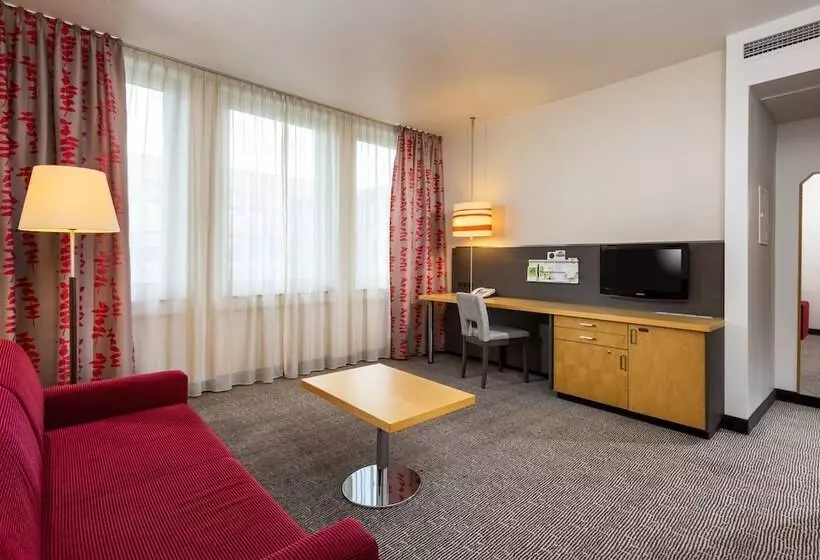 سوییت, Sunday Hotel Frankfurt Airport - Neu-Isenburg