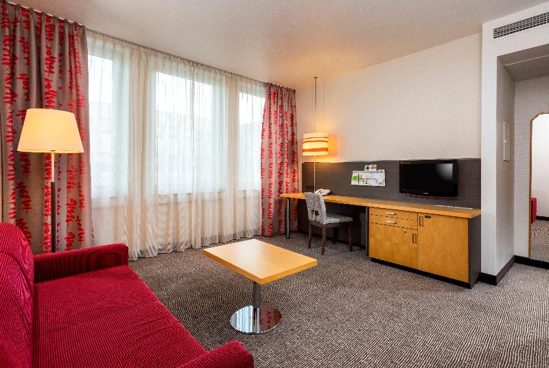 Люкс, Holiday Inn Frankfurt Airport   Neu Isenburg, An Ihg