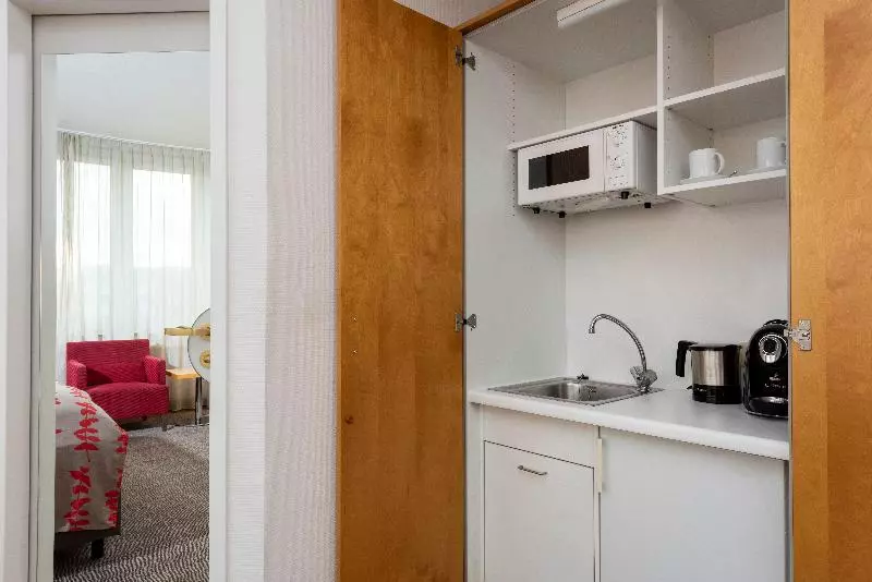 سوییت, Sunday Hotel Frankfurt Airport - Neu-Isenburg