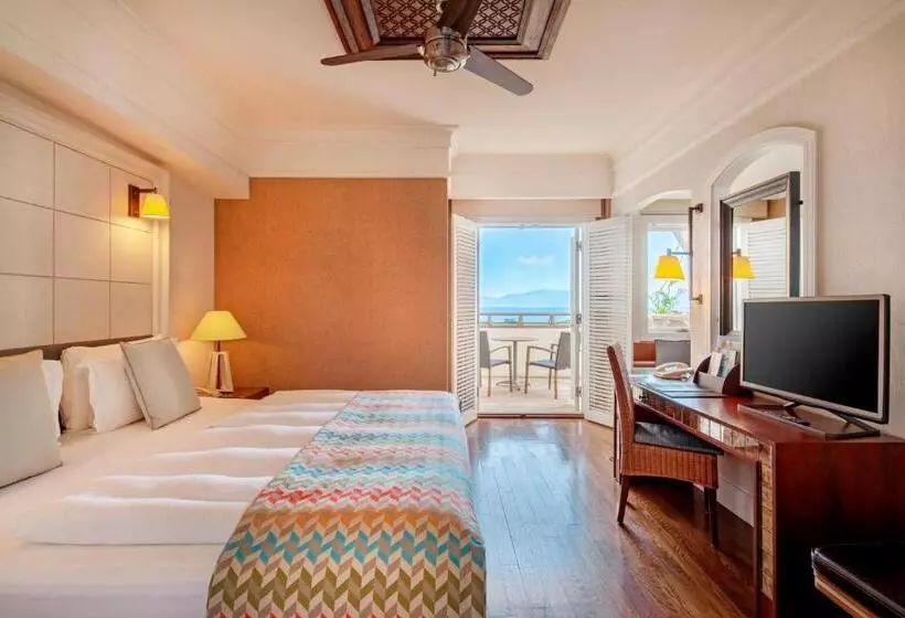 サイドシービュースーペリアールーム, Kempinski Hotel Barbaros Bay Bodrum