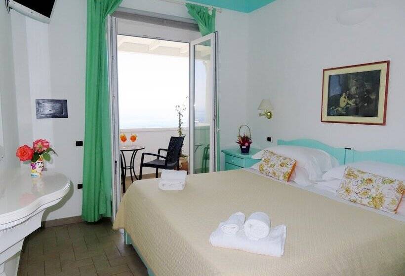 オーシャンビューデラックスルーム, Ossidiana Stromboli Center