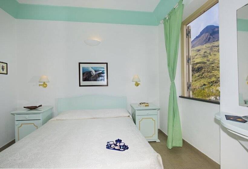 シングルデラックスルーム, Ossidiana Stromboli Center