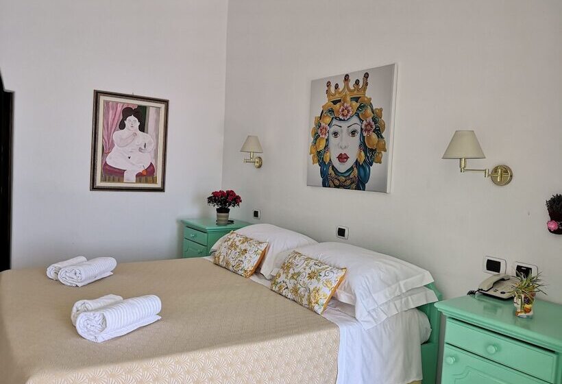 シングルデラックスルーム, Ossidiana Stromboli Center