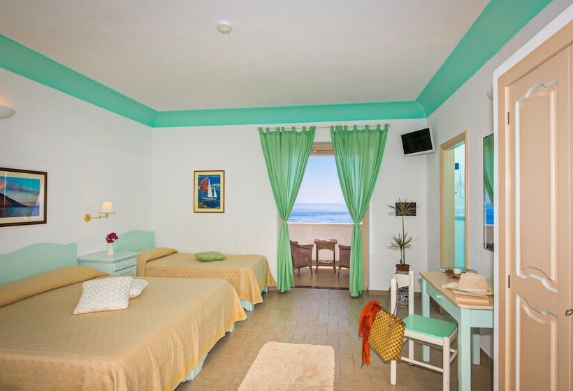 デラックスの4人部屋, Ossidiana Stromboli Center