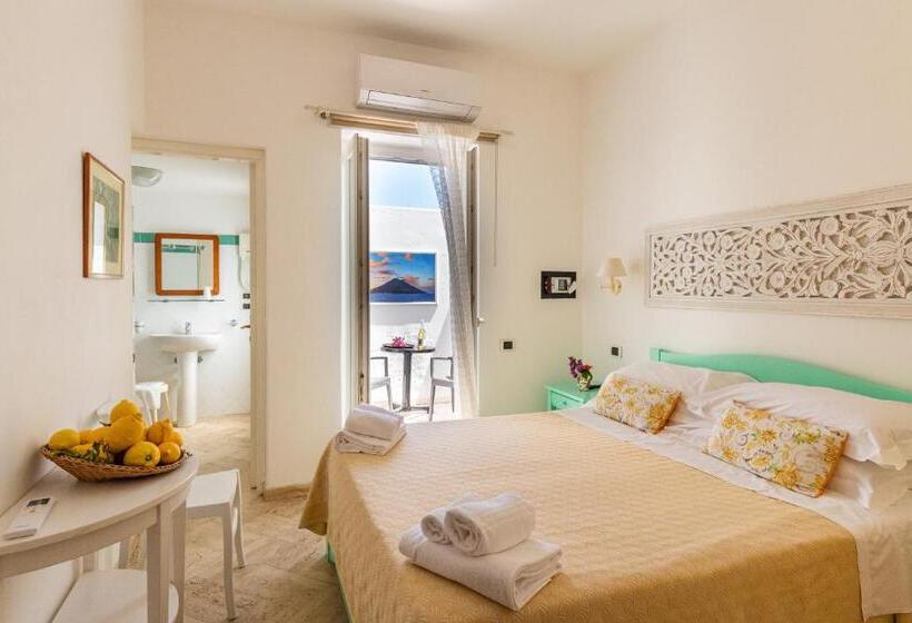 スタンダードルーム, Ossidiana Stromboli Center