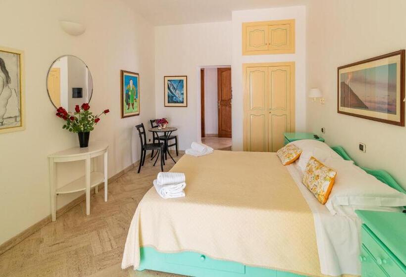 オーシャンビュースーペリアールーム, Ossidiana Stromboli Center