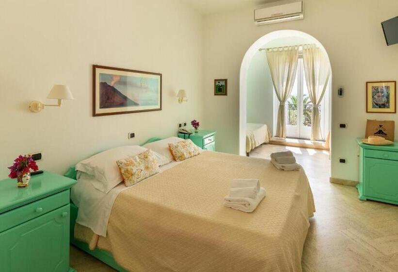 Номер Superior Вид на Море, Ossidiana Stromboli Center