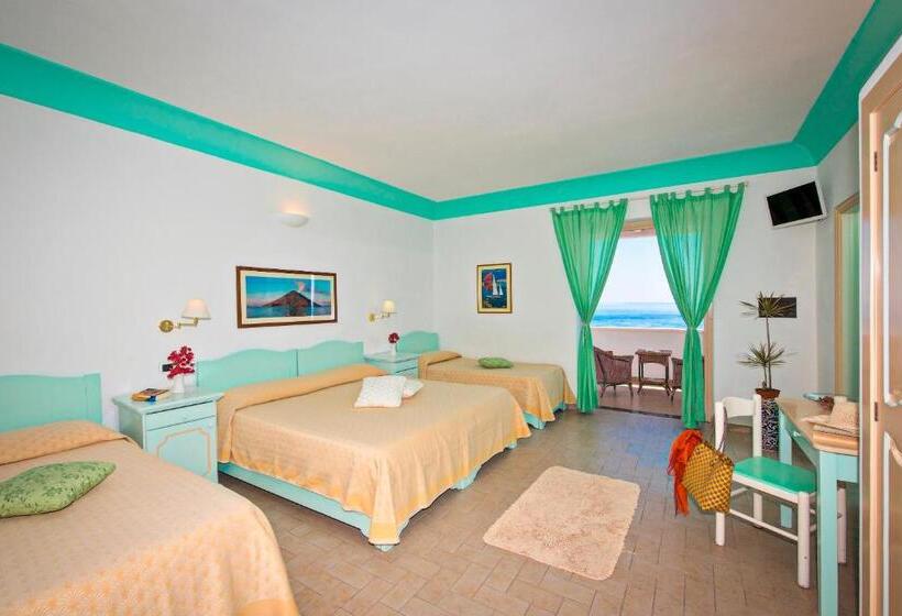 デラックスの4人部屋, Ossidiana Stromboli Center