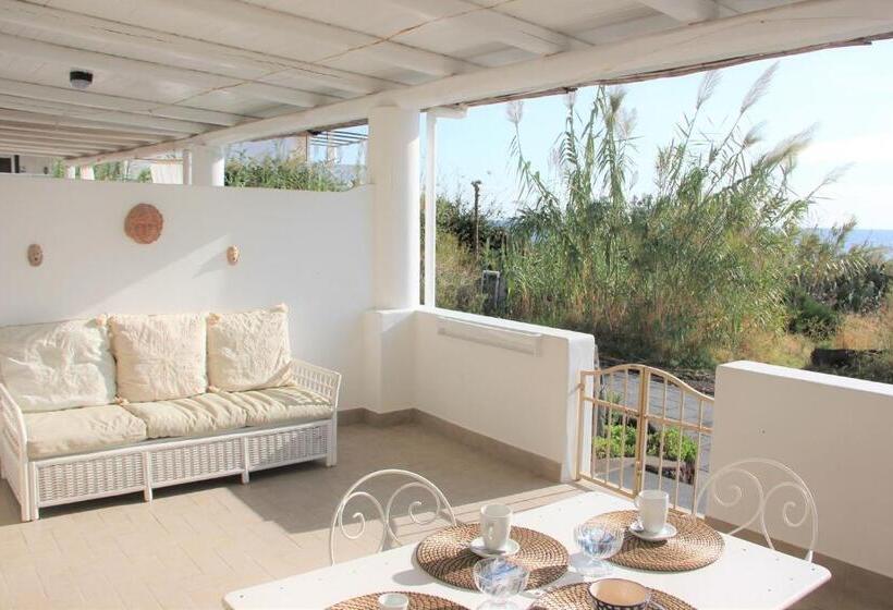 2ベッドルームアパートメント, Ossidiana Stromboli Center