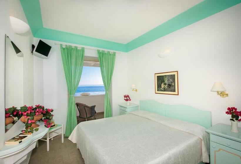 オーシャンビューデラックスルーム, Ossidiana Stromboli Center