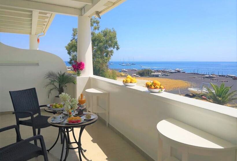 オーシャンビューデラックスルーム, Ossidiana Stromboli Center