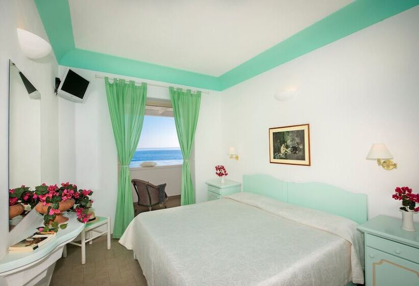 オーシャンビューデラックスルーム, Ossidiana Stromboli Center