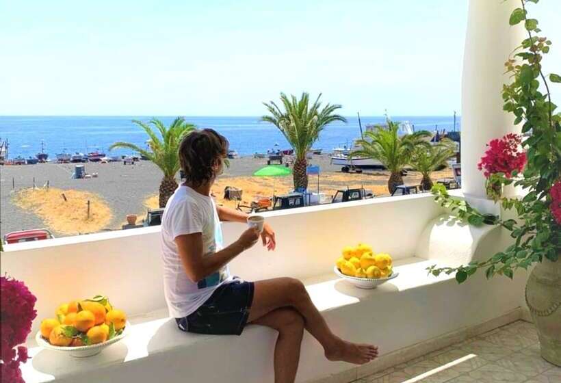 オーシャンビューデラックスルーム, Ossidiana Stromboli Center