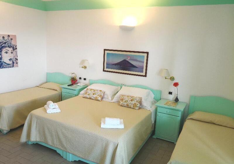 スーペリアの4人部屋, Ossidiana Stromboli Center