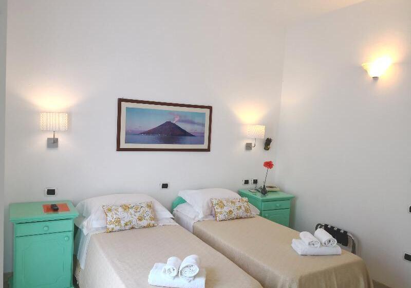 Номер Стандарт, Ossidiana Stromboli Center