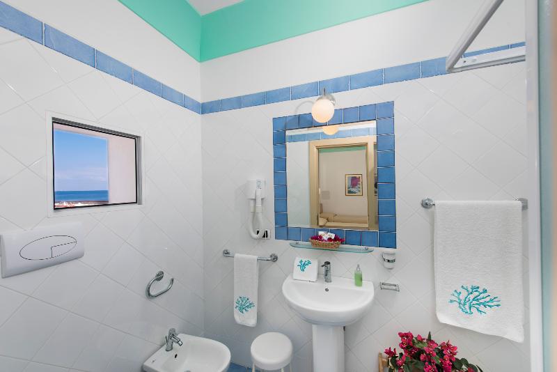 スタンダードルーム, Ossidiana Stromboli Center