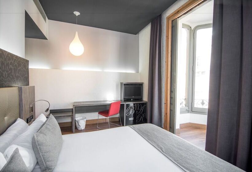 اتاق استاندارد, Petit Palace Museum