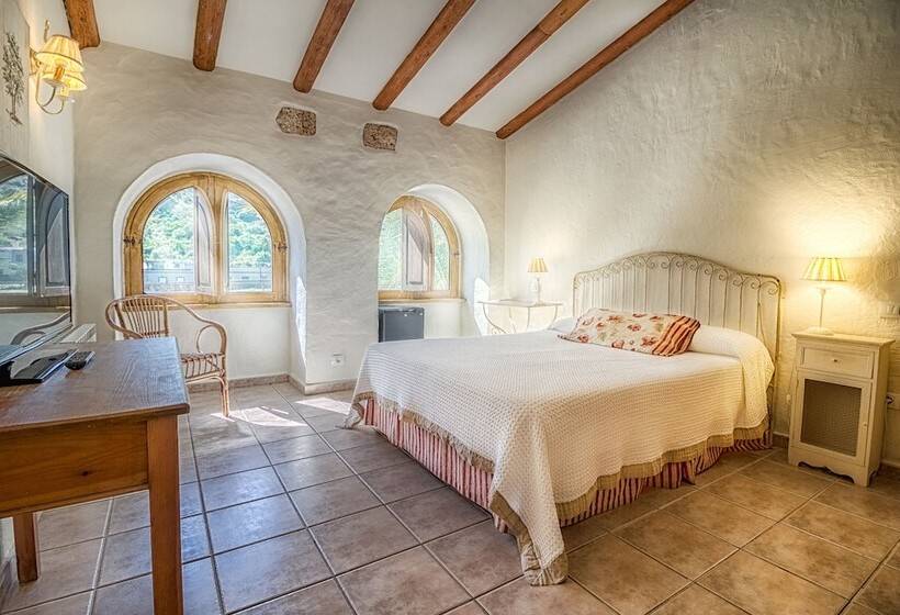 スーペリアールーム, Rural Livvo Maipez