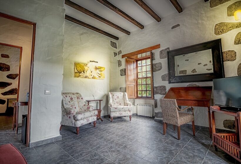 スイート, Rural Livvo Maipez