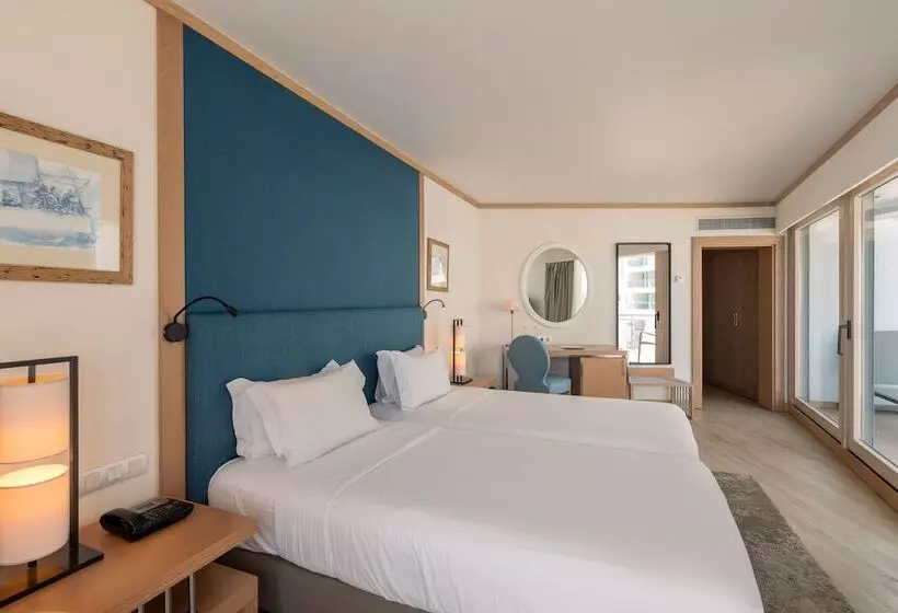اتاق استاندارد با چشم‌انداز دریا, Sesimbra Oceanfront Hotel   Preferred Hotels And Resorts