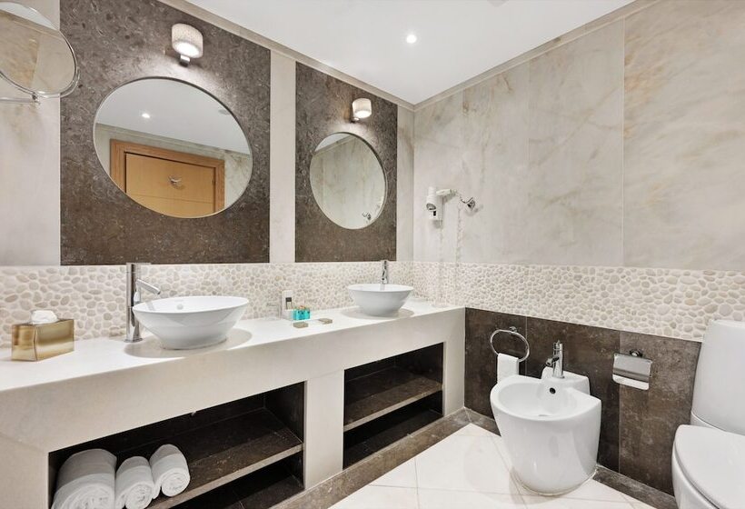 חדר דלוקס נוף לים, Sesimbra Oceanfront Hotel   Preferred Hotels And Resorts