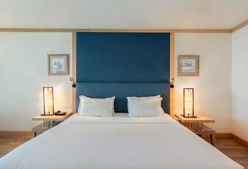 اتاق لوکس با چشم‌انداز دریا, Sesimbra Oceanfront Hotel   Preferred Hotels And Resorts