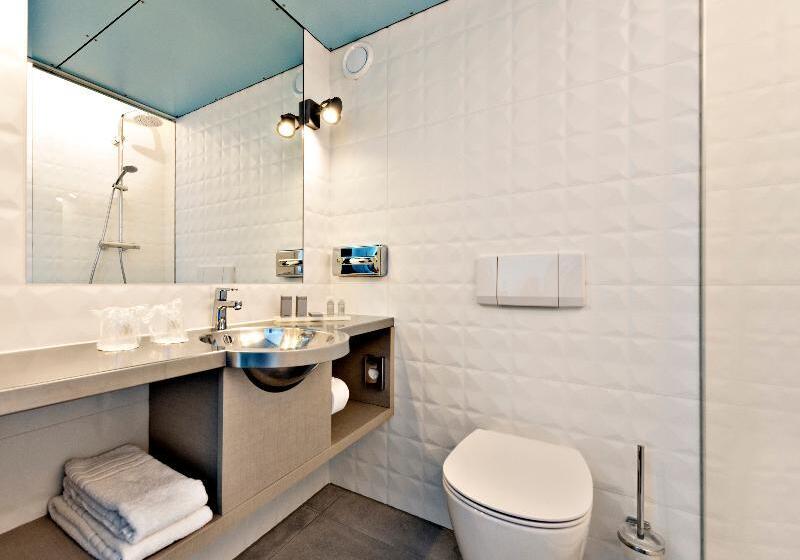 اتاق استاندارد یک نفره, Westcord Art Hotel Amsterdam 3 Stars