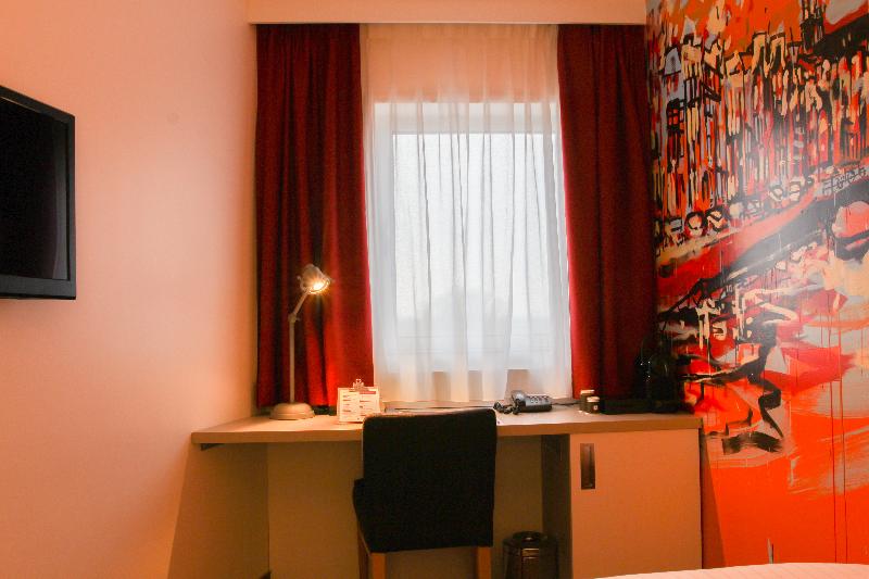 اتاق استاندارد یک نفره, Westcord Art Hotel Amsterdam 3 Stars