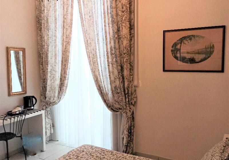 اتاق استاندارد با بالکن, B&b Dei Decumani