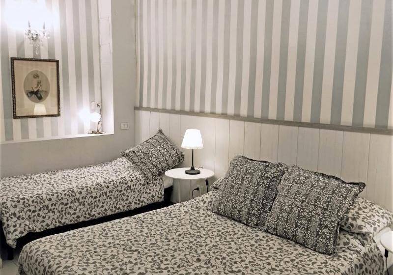 اتاق استاندارد سه نفره, B&b Dei Decumani