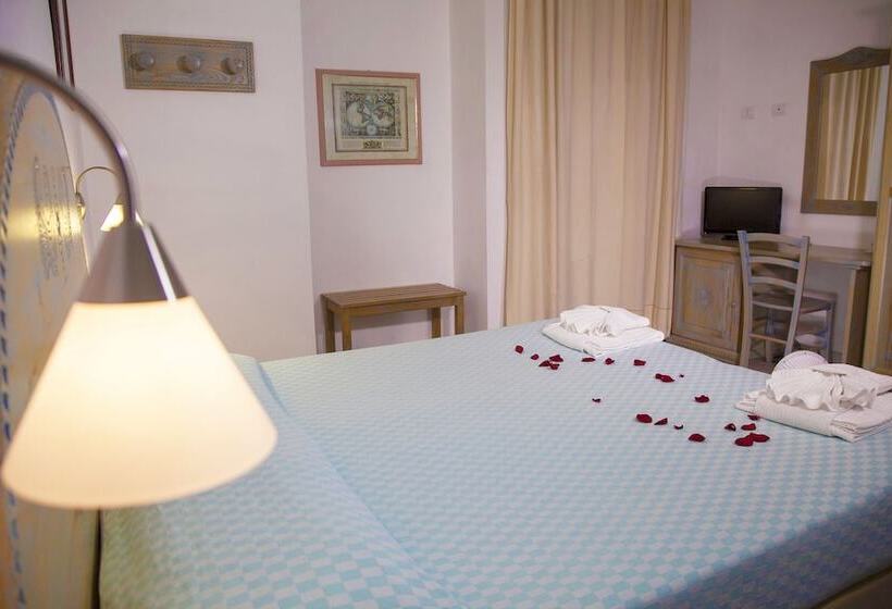 Номер Стандарт Трехместный, Alghero Vacanze