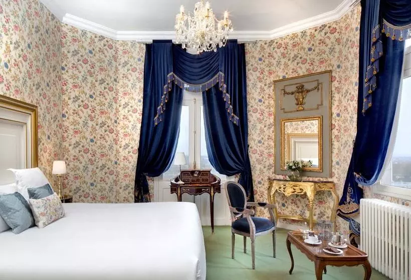 Deluxe Room, Chateau Le Prieure Saumur  La Maison Younan